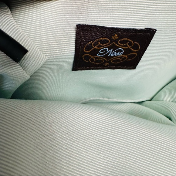 Chic Cream Leather Crossbody Bag - Picture 5 of 5